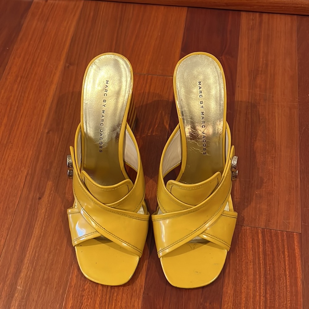 Marc by Marc Jacobs yellow sandal - Picture 2 of 5